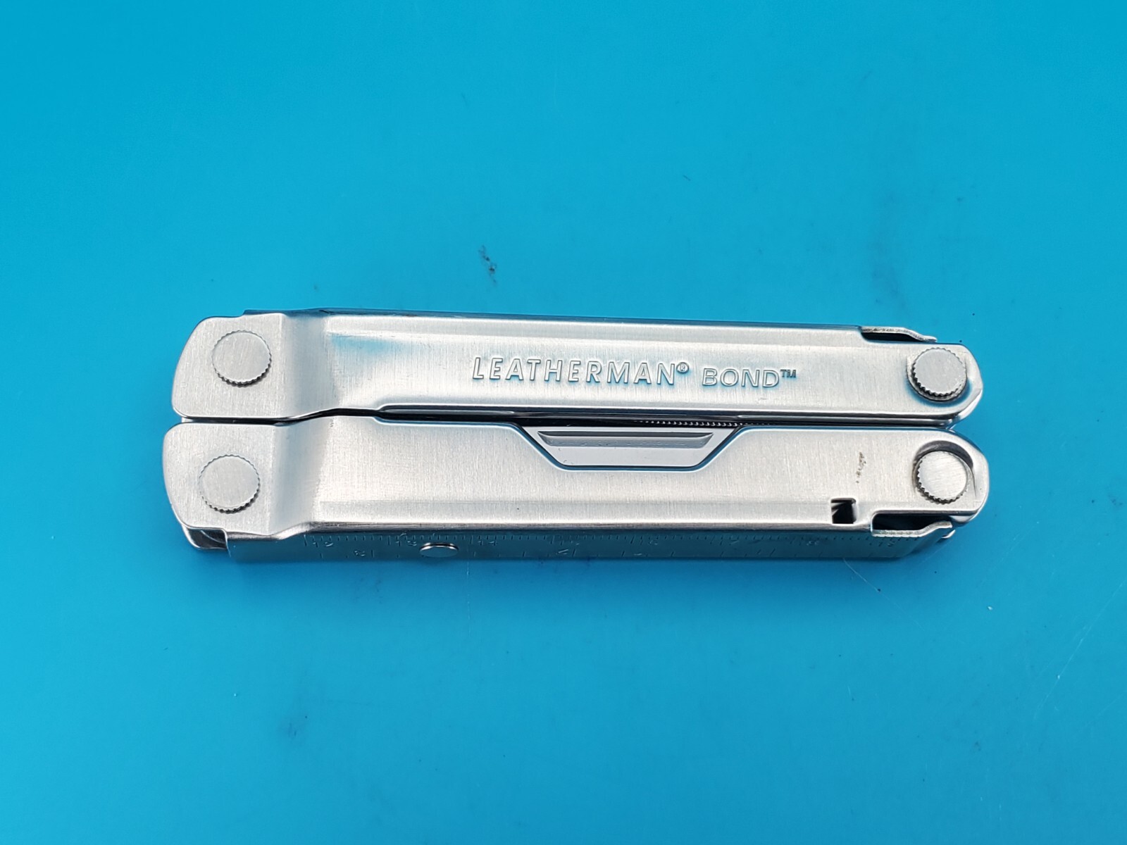 LEATHERMAN Bond Multitool, Stainless Steel Everyday Tool!