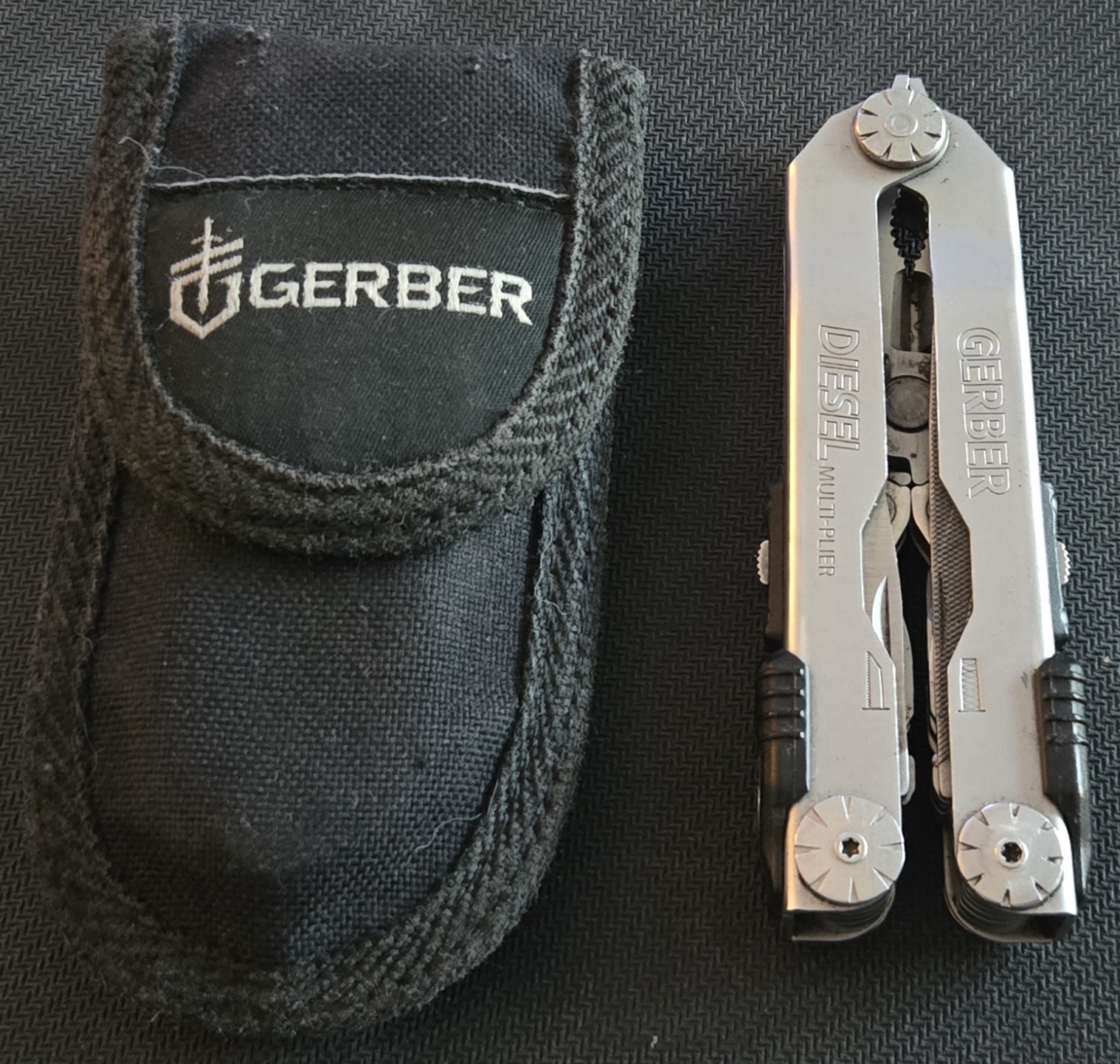 Gerber Multi-Plier 600 MP 600 ProScout Double Blade Carbide Multi Tool