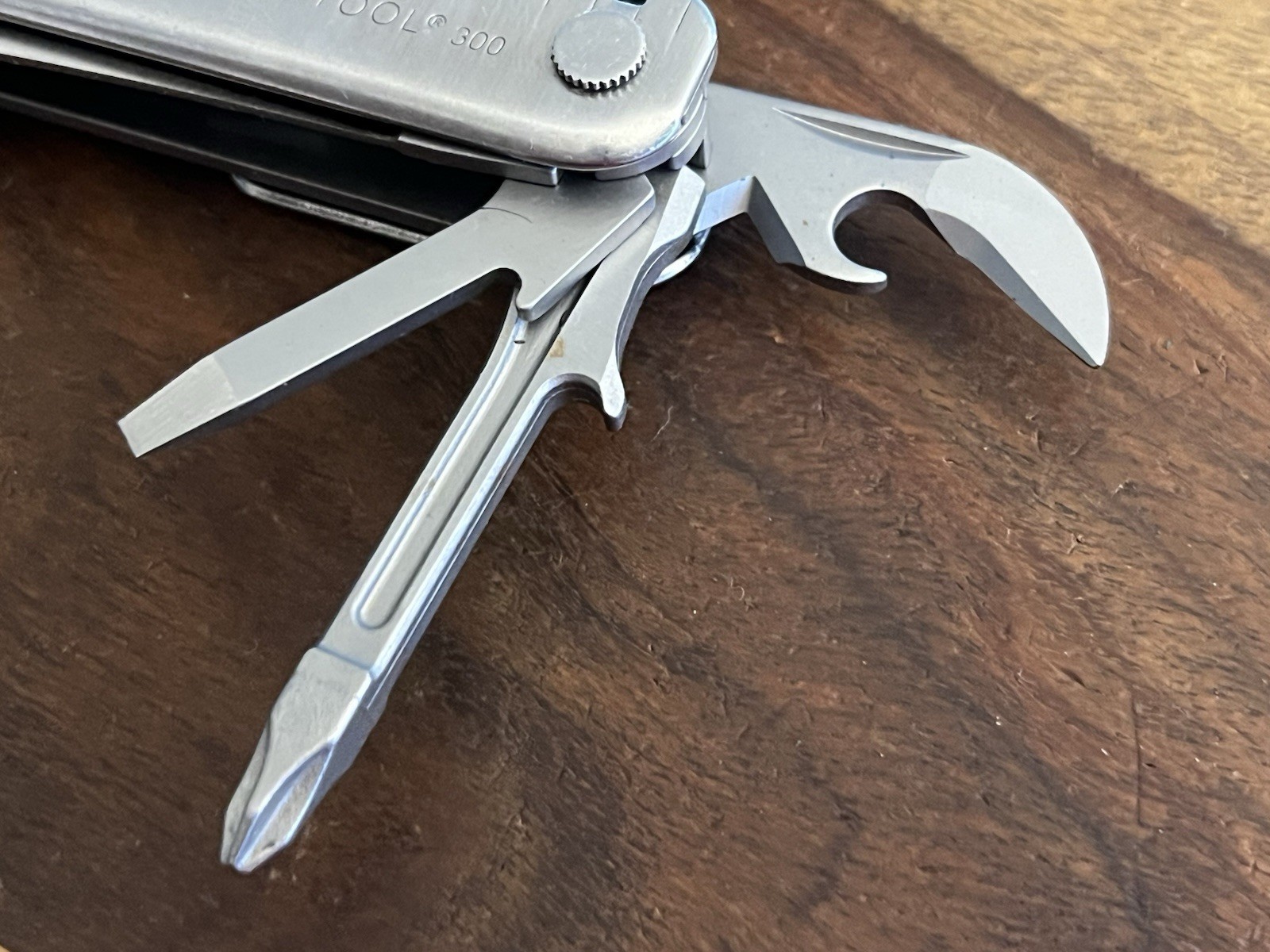 Leatherman Super Tool 300 Multitool SUPER NICE!! w/Sheath