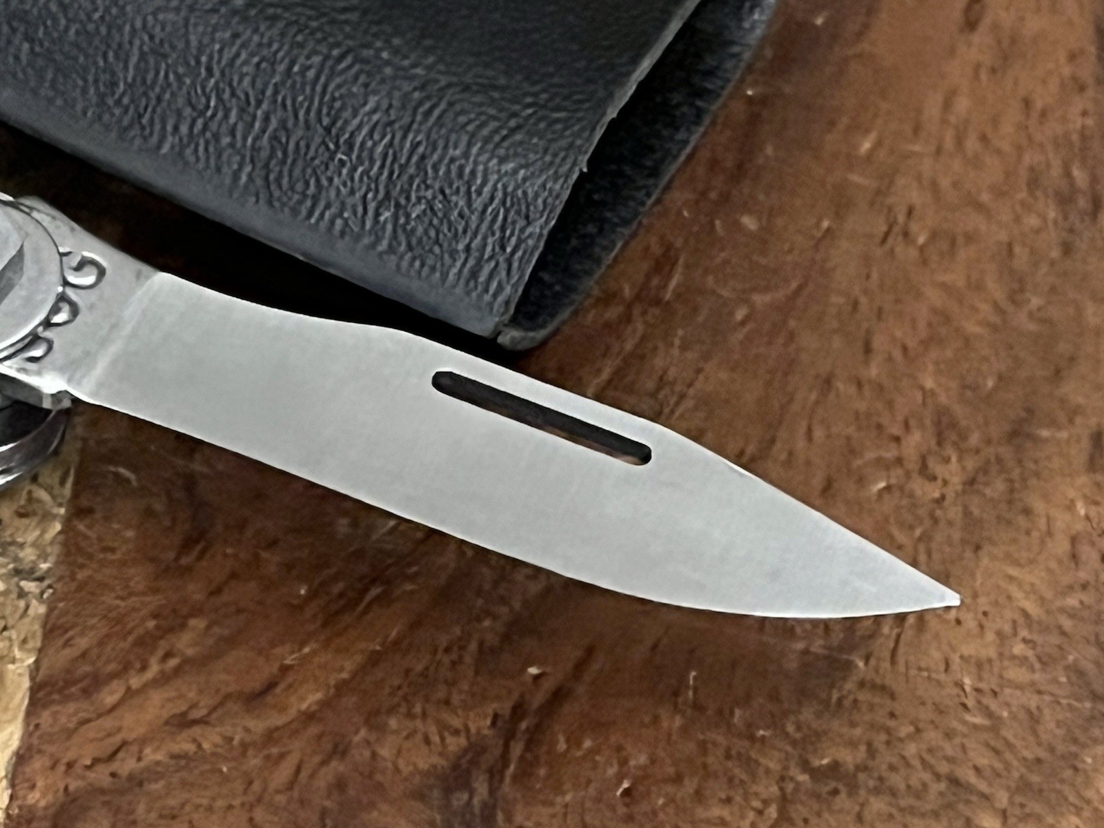 SOG Crosscut Multitool Knife TSA Confiscated w/SOG Sheath ~TASKCo￼
