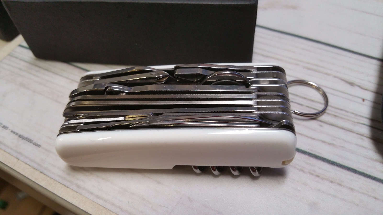 New deluxe white keychain Multi tool- FAST USA SHIPPING