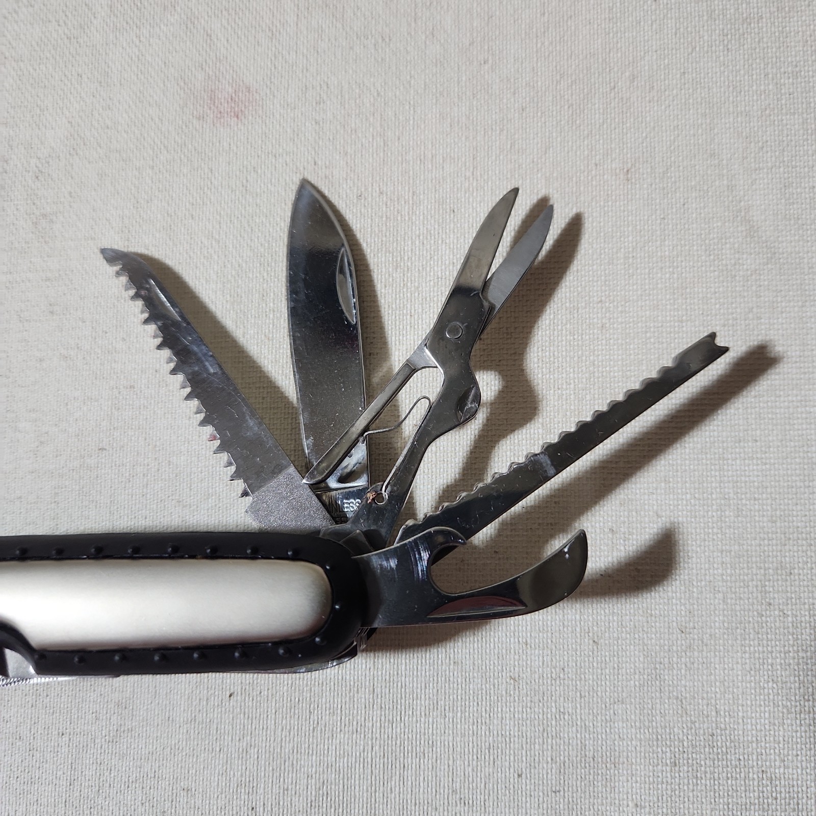 MultiTech Multitool Kit With Compass Ruler Flashlight And Case – Used