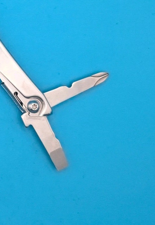 Leatherman Bolster 13 Tool Stainless Steel Multi-Tool!