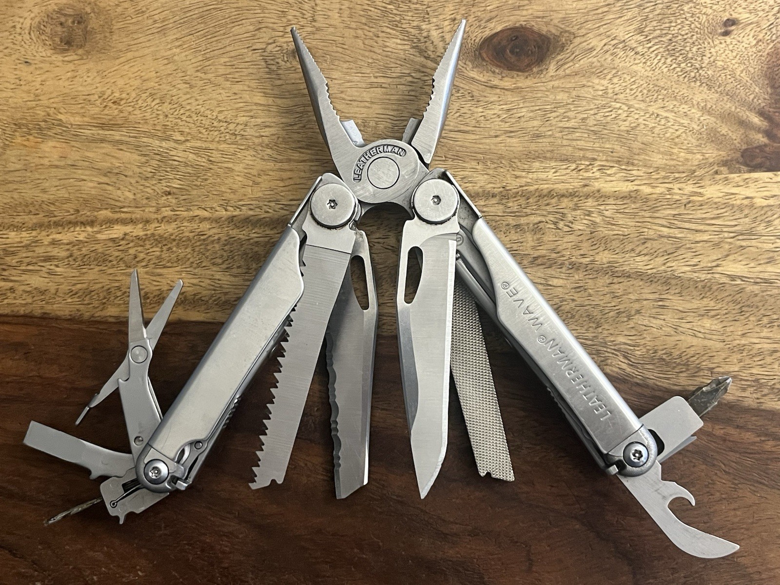 Leatherman Wave Multi-Tool Knife Great Condition!! w/New Sheath ~TASKCo