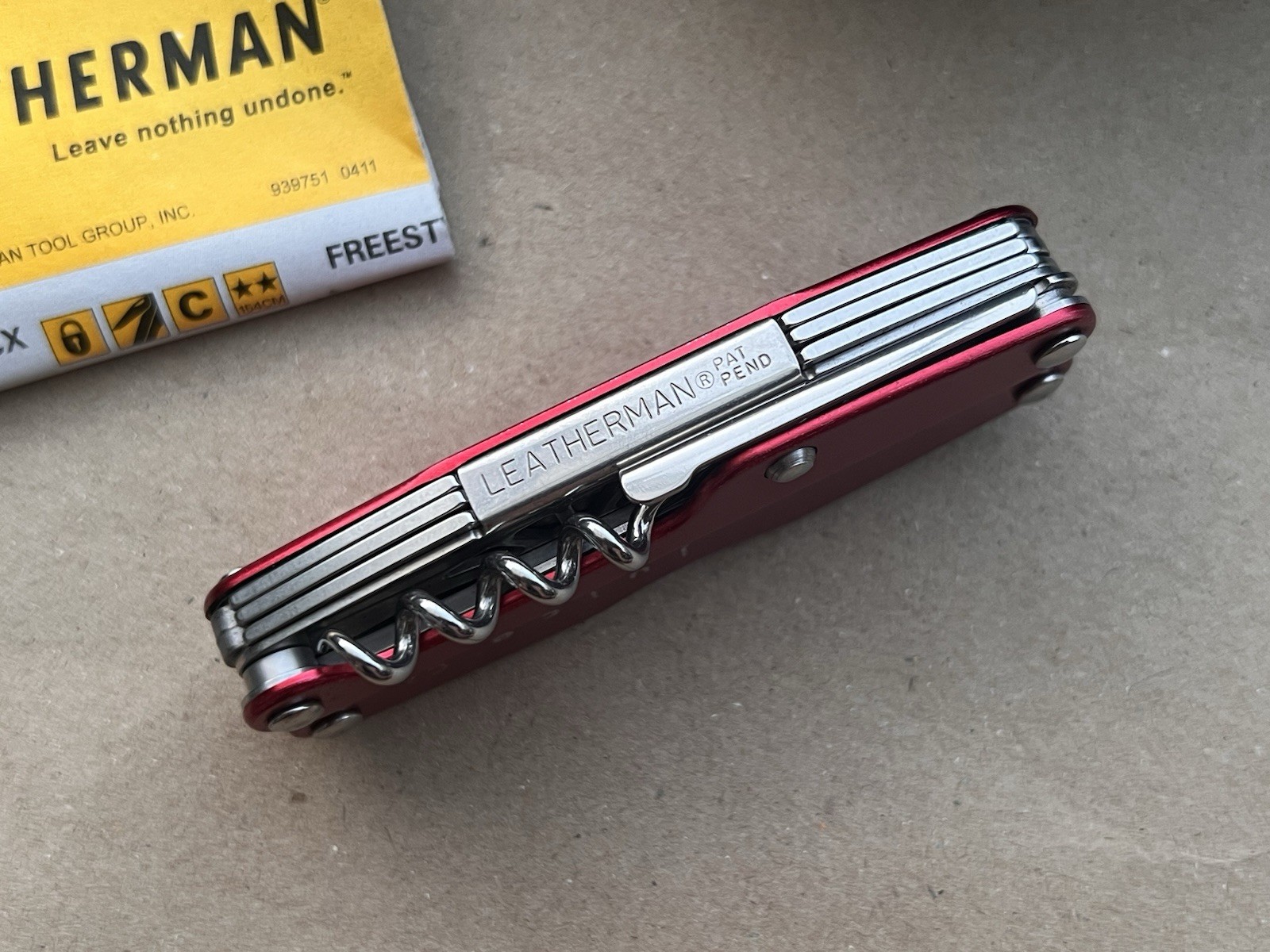 Leatherman Juice C2 – Inferno Red – New Old Stock – Collectibles, Retired.