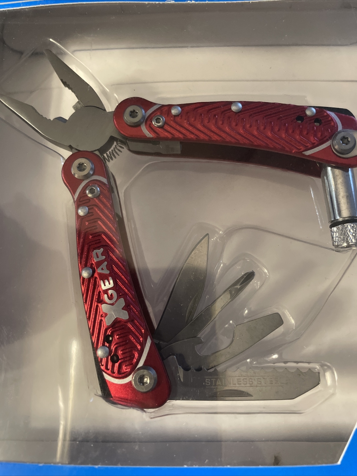 X-Gear 8 Tool Multi-Function Tool w/Led Light Red