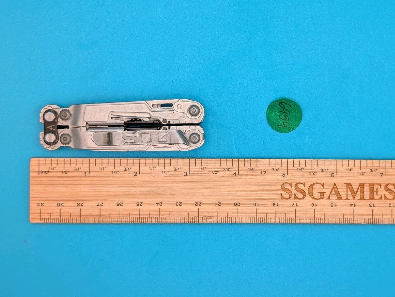 SOG PowerPint Tool Compact Lightweight Silver Multi-Tool!
