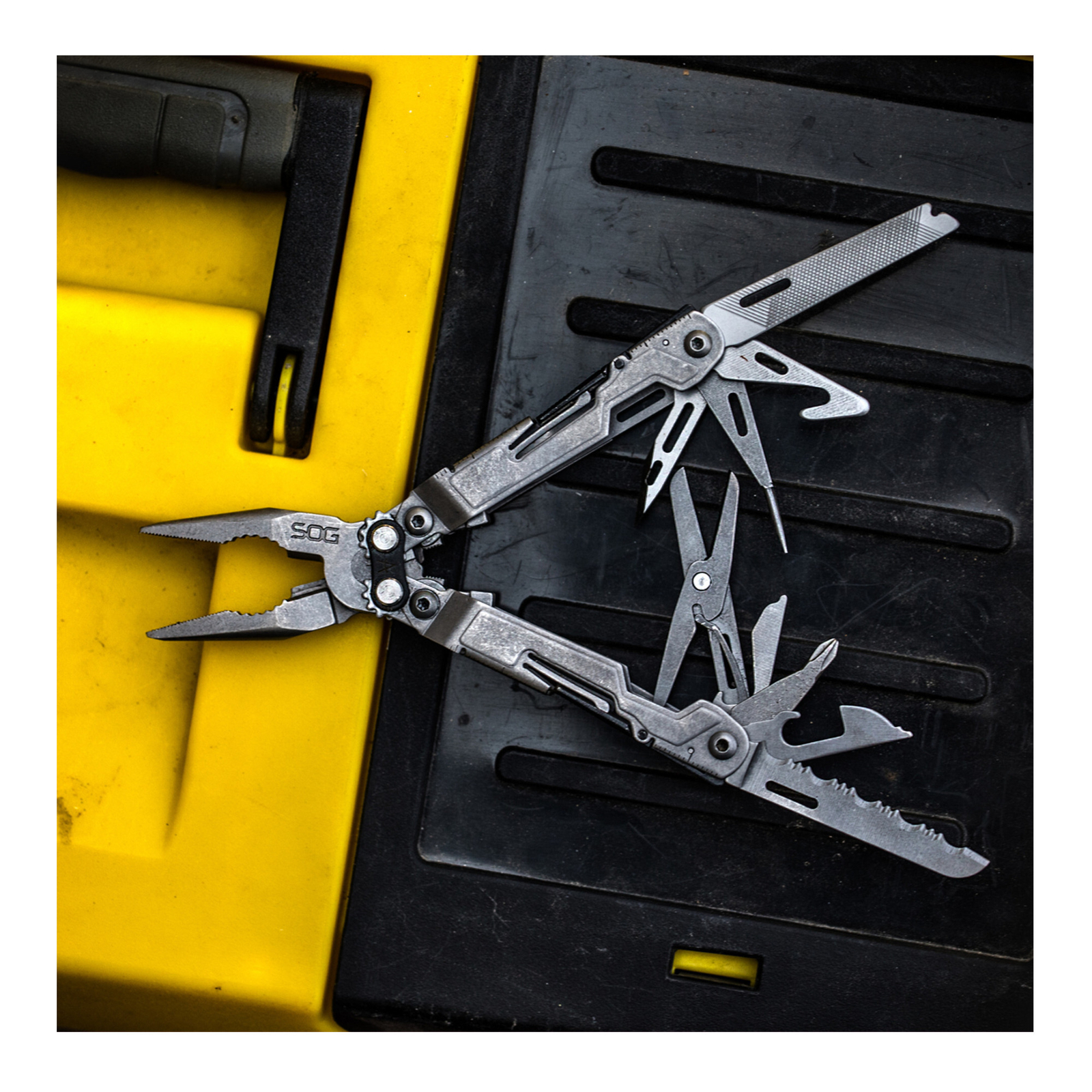 SOG PowerPint Mini Compact Stone Wash Stainless Steel Pocket Multi Tool 18