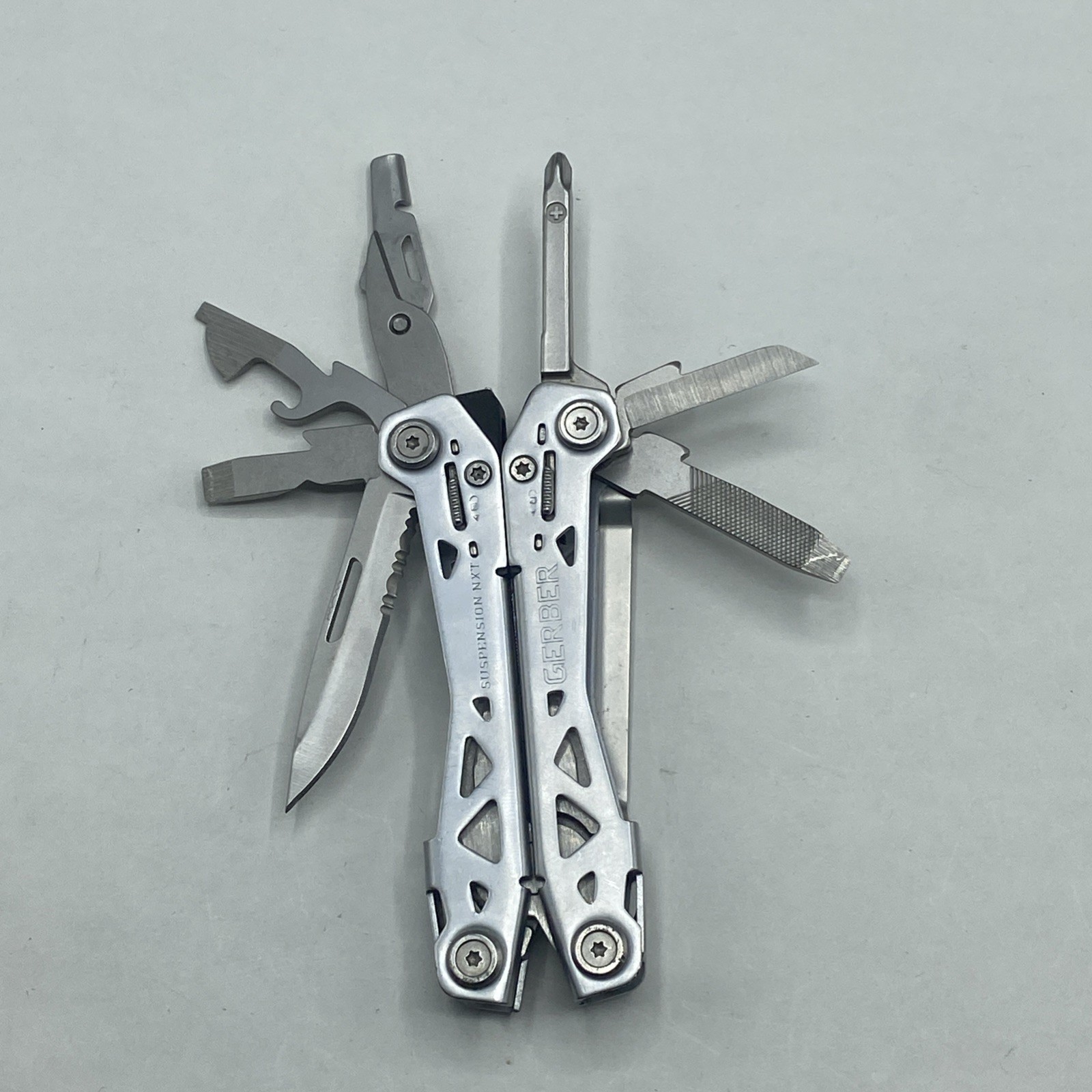 Gerber Suspension NXT & Paraframe I Knife Logo Combo – Silver