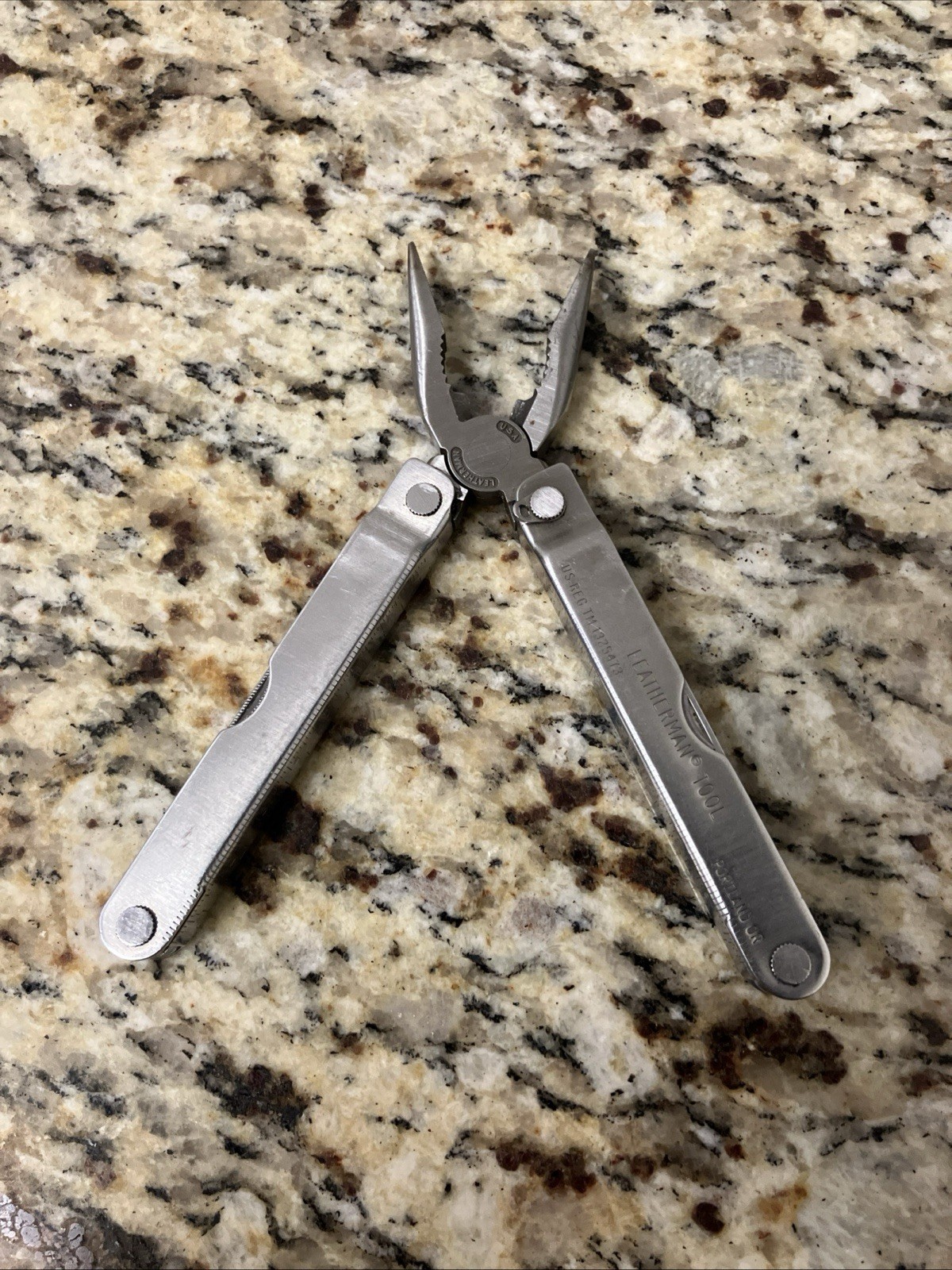 Leatherman multi tool TM1325473 Portland OR , super clean only