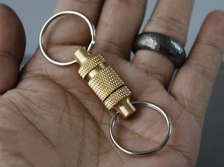 Solid Brass Insert Buckle Gimbal Ring Portable Double Keychain Pendant EDC Tool