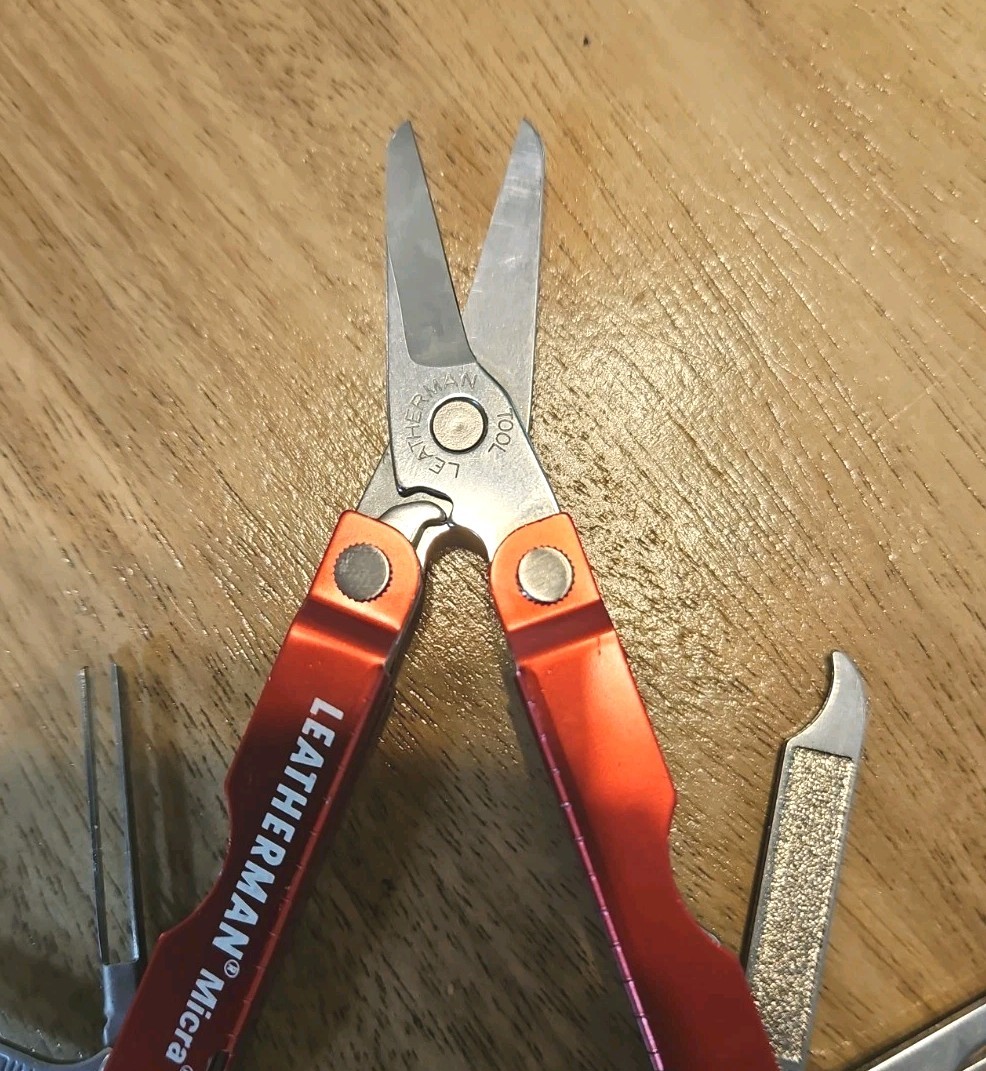 Leatherman Multi-Tool Micra Red Stainless Keychain Scissors Pocket Knife USA EDC