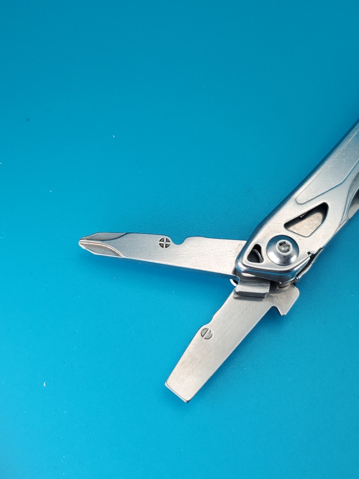 LEATHERMAN WINGMAN MULTI-TOOL! FAST SHIPPING!