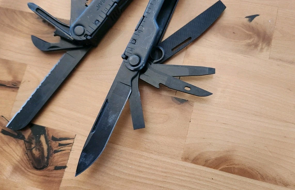 Leatherman REBAR Multi-Tool, Knife, Pliers, Saw Black w/ Sheath – Excellent C85