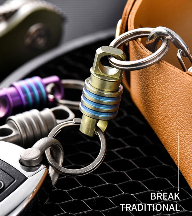360 Degree Rotation Titanium Alloy Gimbal Keychain w/ Ring Car Keychain EDC Tool