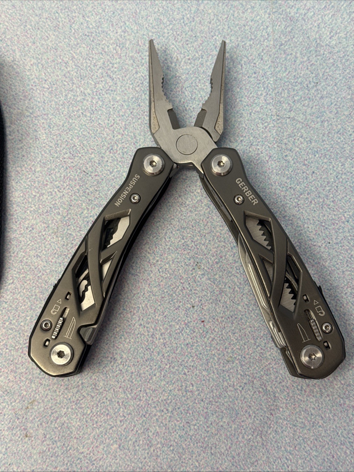 GERBER SUSPENSION NXT MULTI-TOOL WITH GERBER CASE