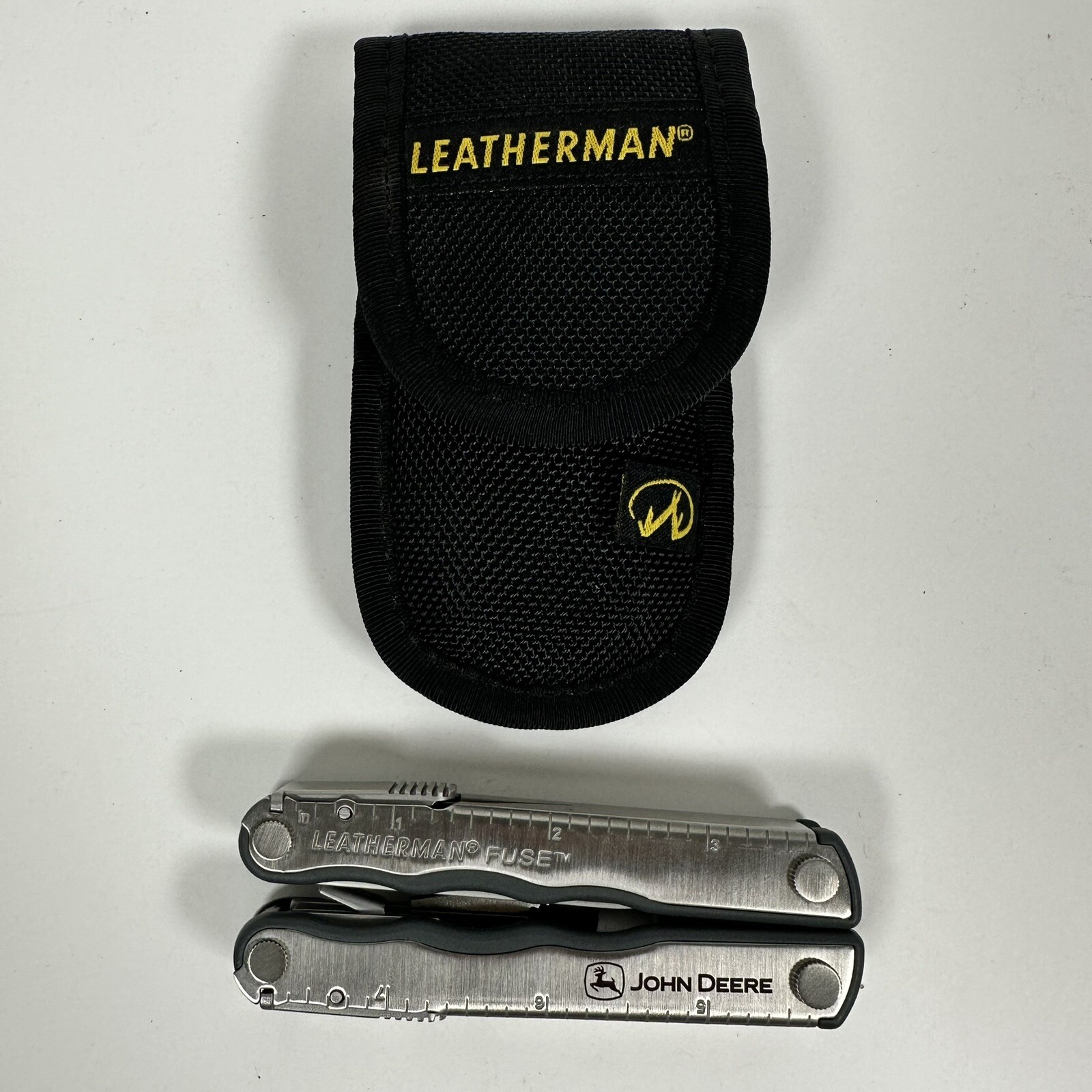 Leatherman Fuse John Deere Edition Multi Tool w/ CARRYING SHEATH, Retired 2004