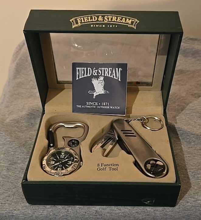 Field & Stream Men’s Watch and 8-Function Golf Tool gift set box damaged