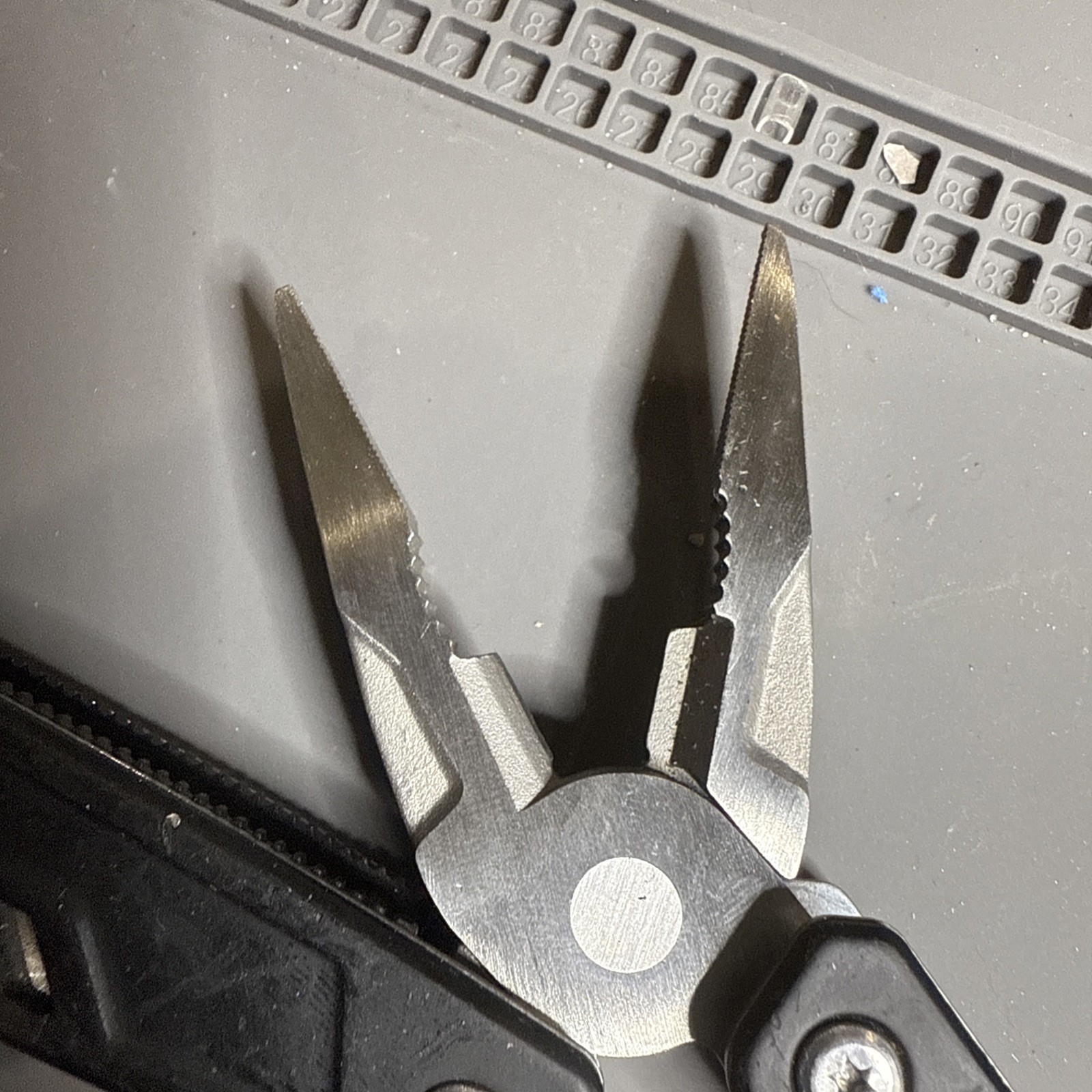 Ozark Trail 2119 17 in 1 Multitool