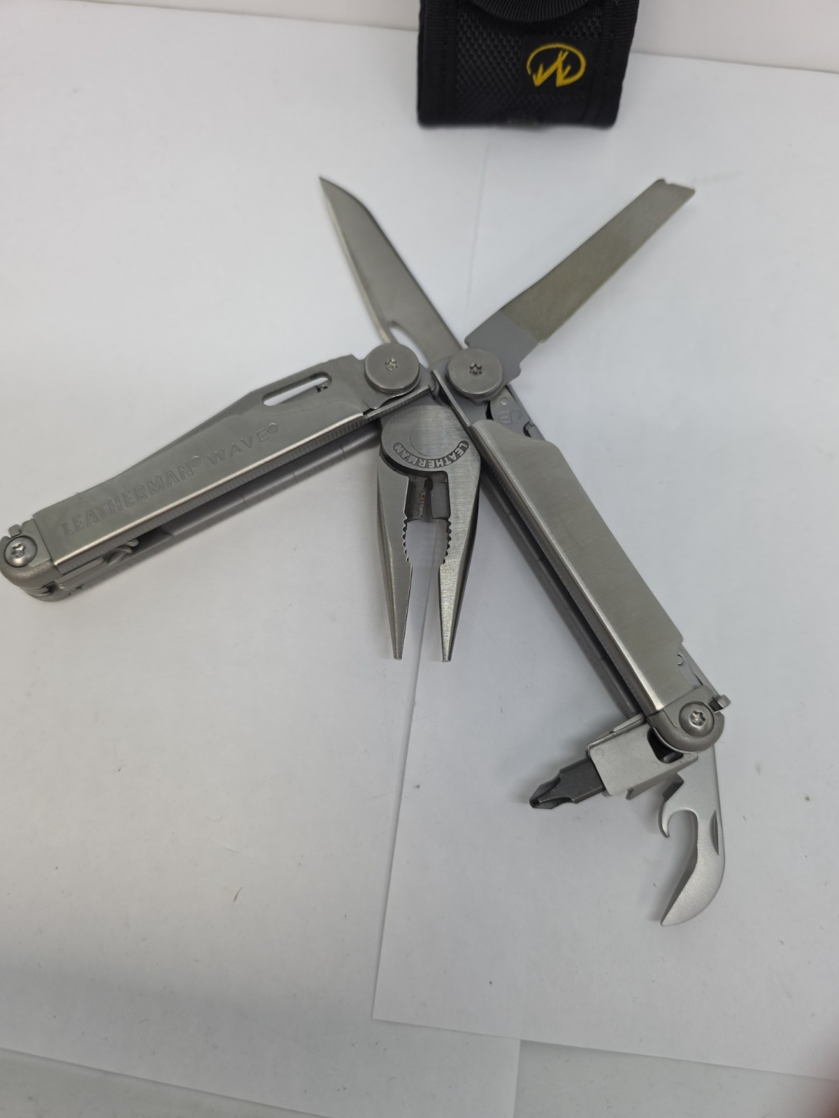 Leatherman Wave Multi-Tool Stainless, Knife, Pliers, with Nylon Sheath, USA