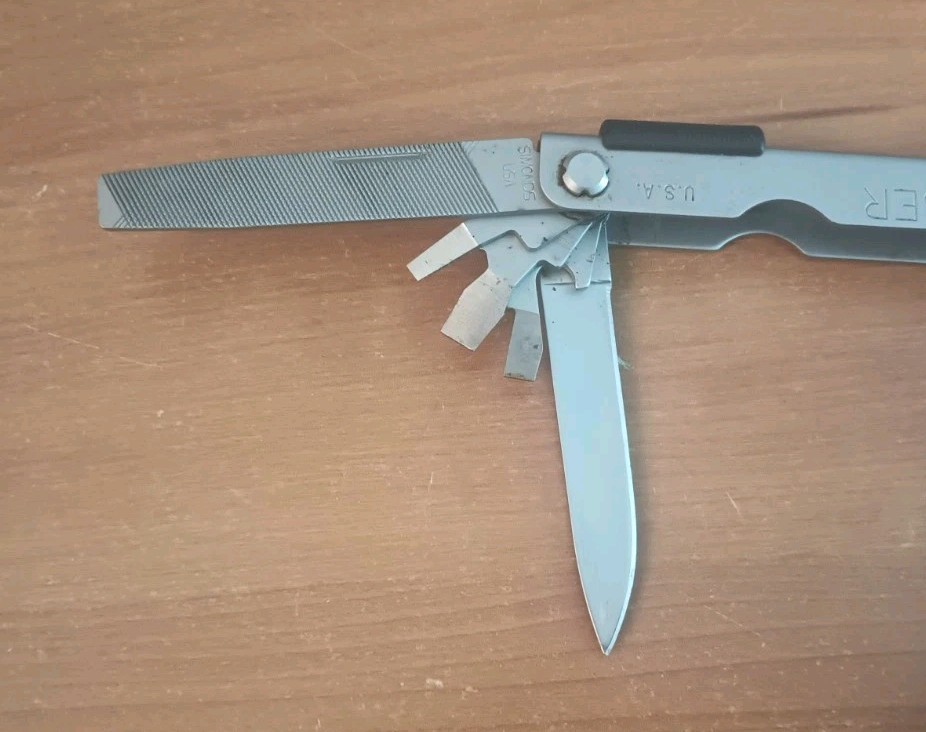 Gerber Multi-tool Stainless Needle Nose Pliers W Case Gerber Multi-tool