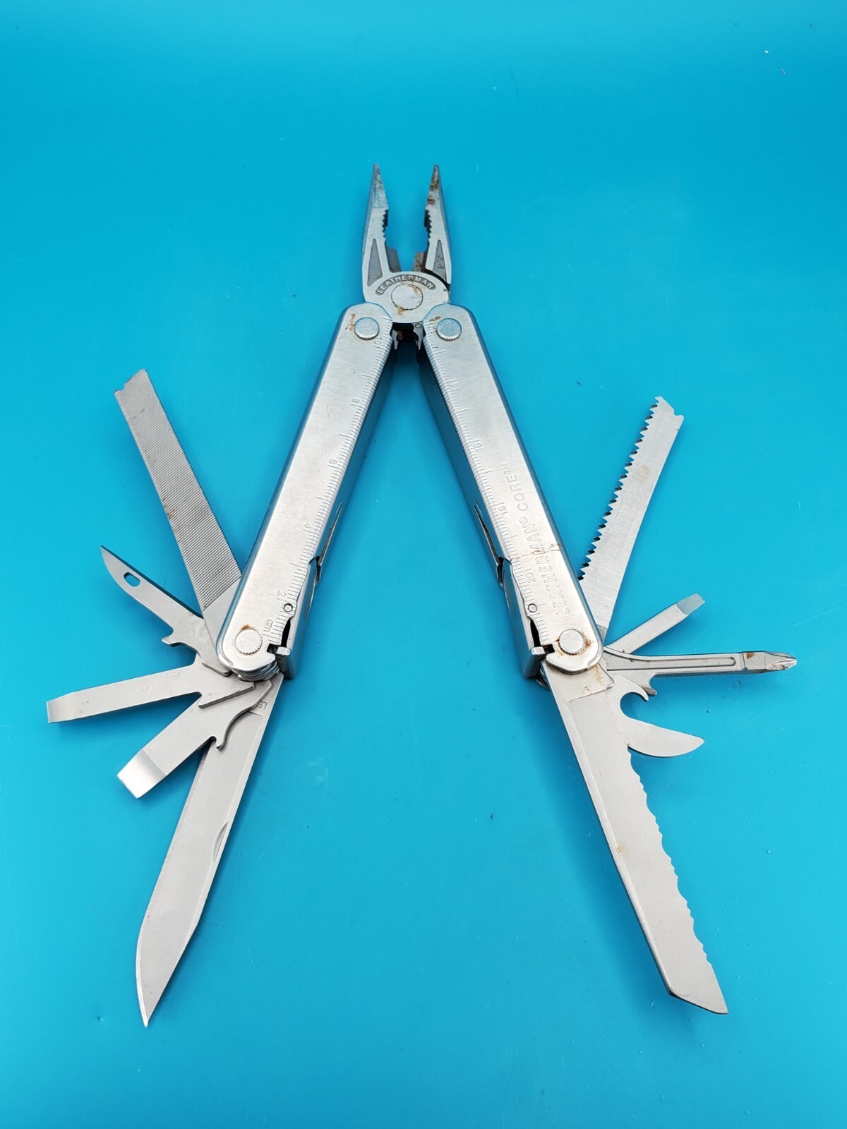 Leatherman Core Multi-Tool! *SOME RUST ON ITEM* USED/WORKING