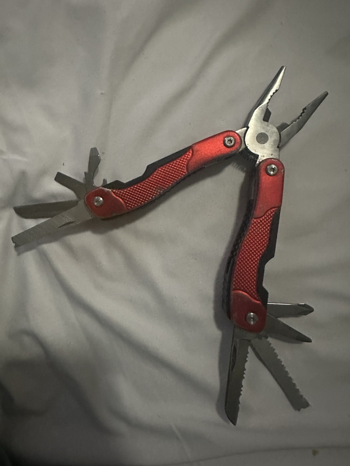 Hyper Tough 12 In One Multitool 4” Closed With Pliers All Metal