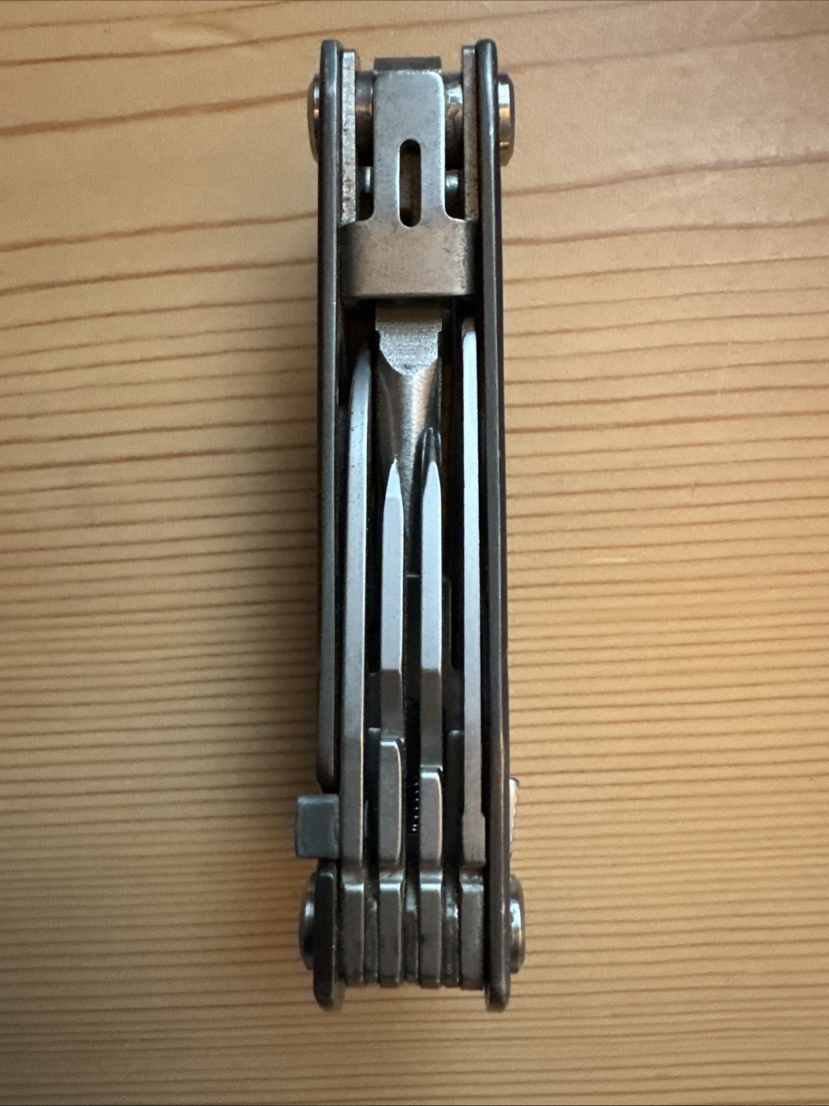 Gerber Suspension Multi Tool Pliers Folding Pocket Knife Camping EDC Tool Gray