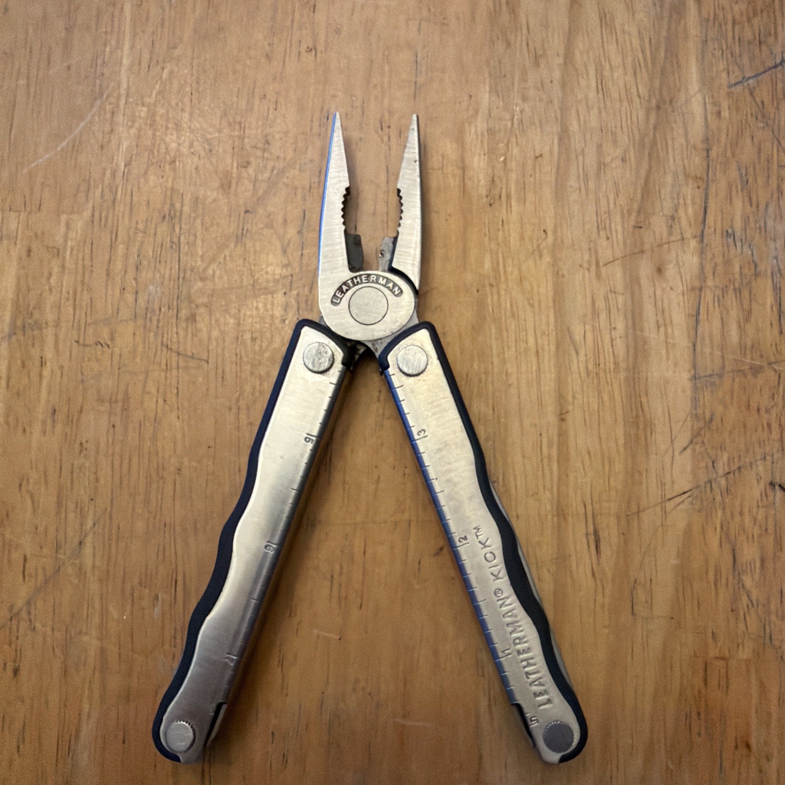 Leatherman KICK Multi Tool Knife RETIRED NO POCKET CLIP Pre Owned Some Rust