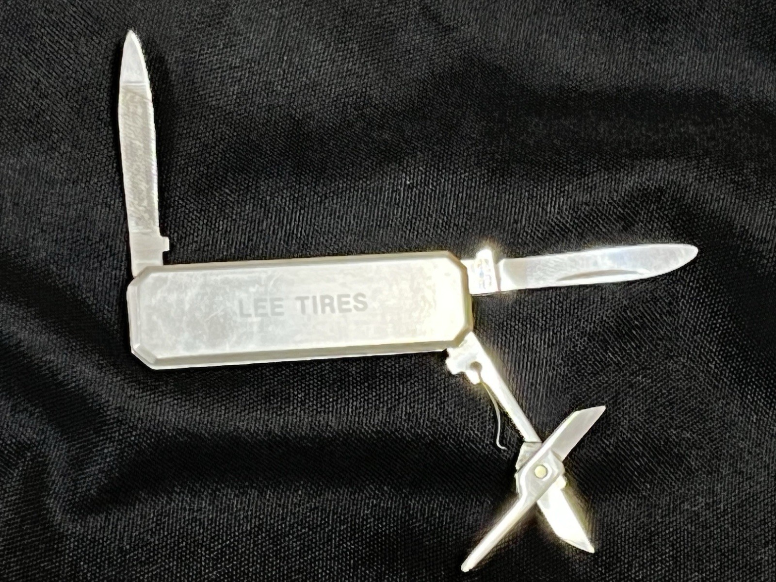Lee Tires Stainless Multi Tool – Barlow – Made in Japan