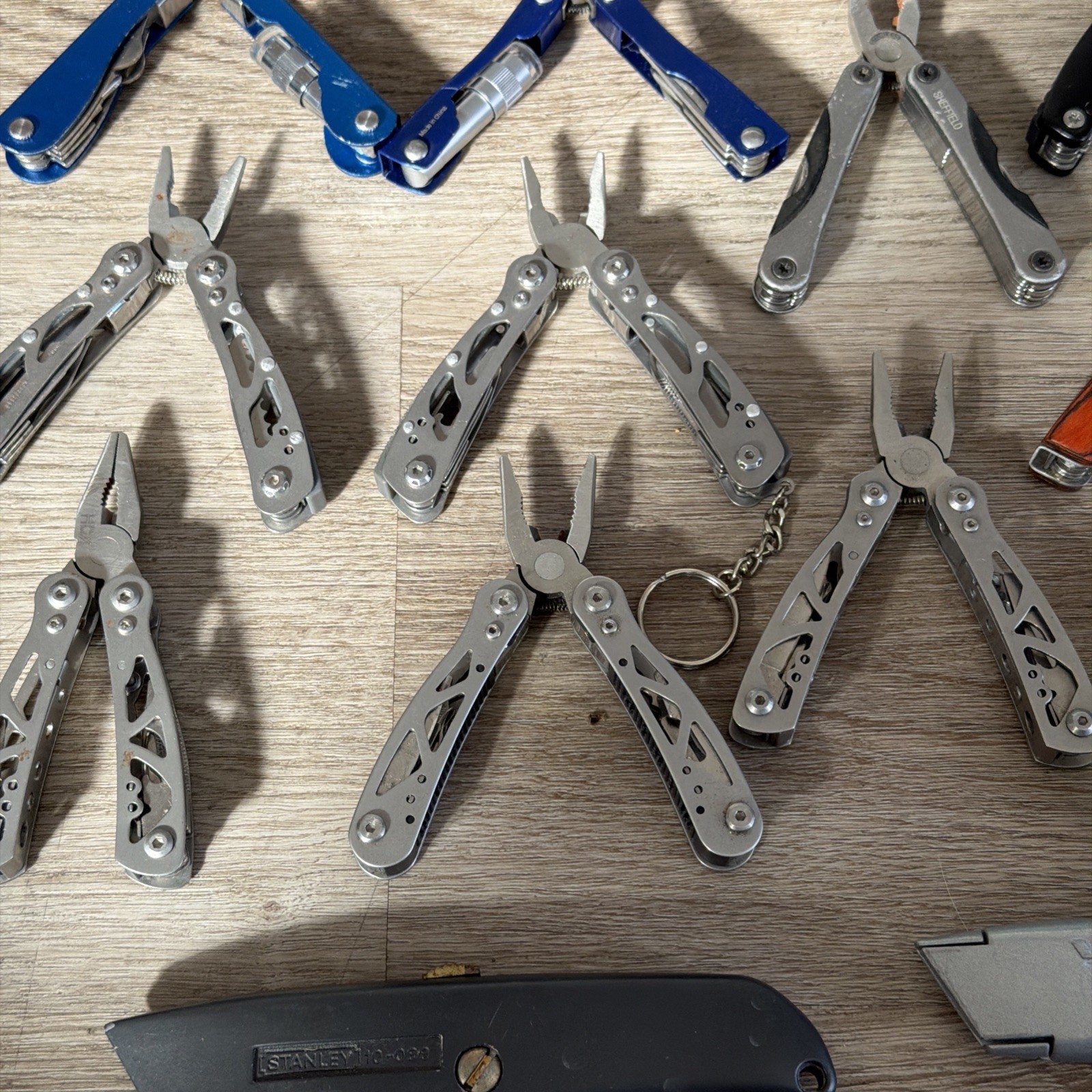 Lot Of 36 Multi Tools Pocket Knives Pliers Knife Tool Clean Outdoors Hunting