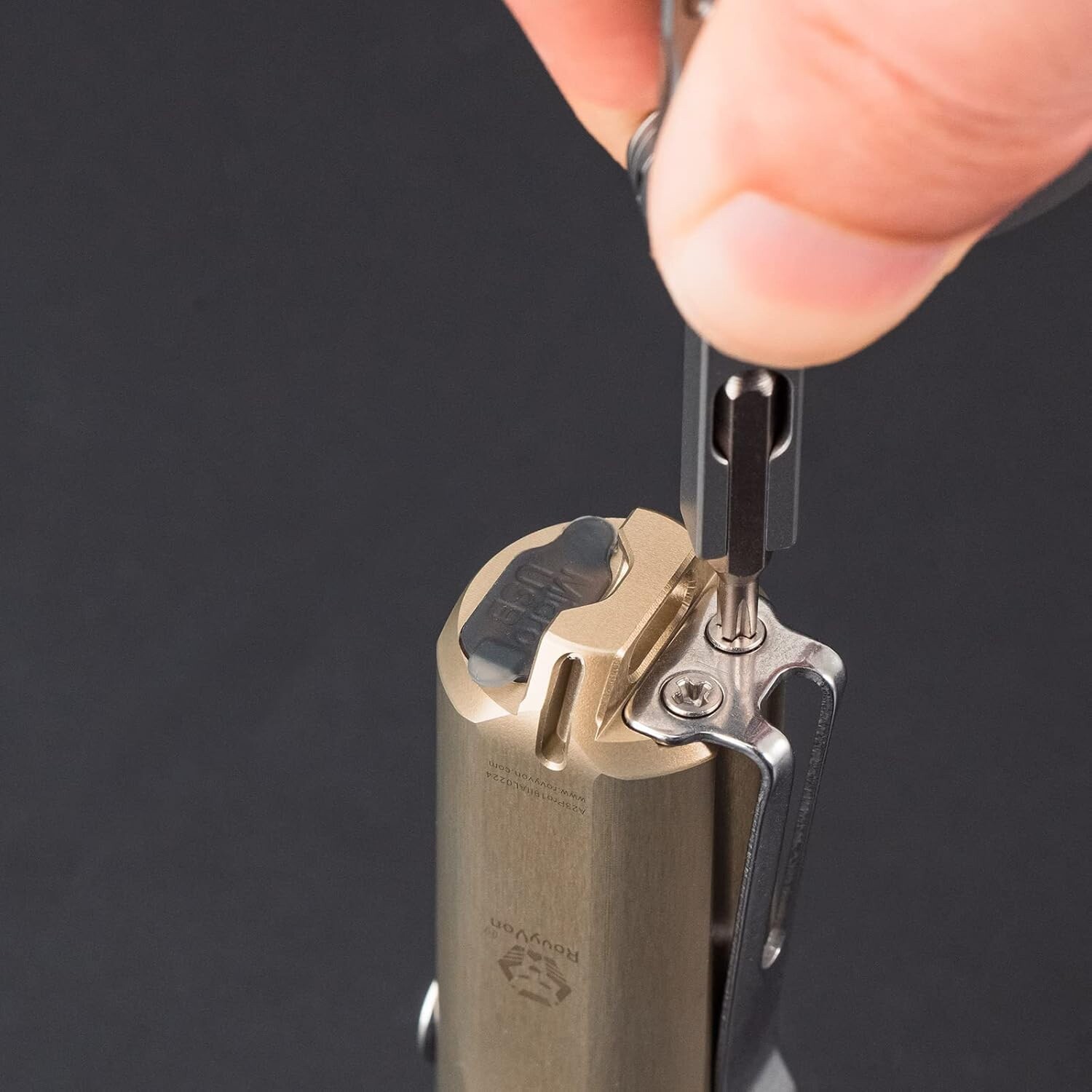 RovyVon U4 Pro+ Plus Titanium Carabiner Small Keychain Knife, PH0+SL3.5