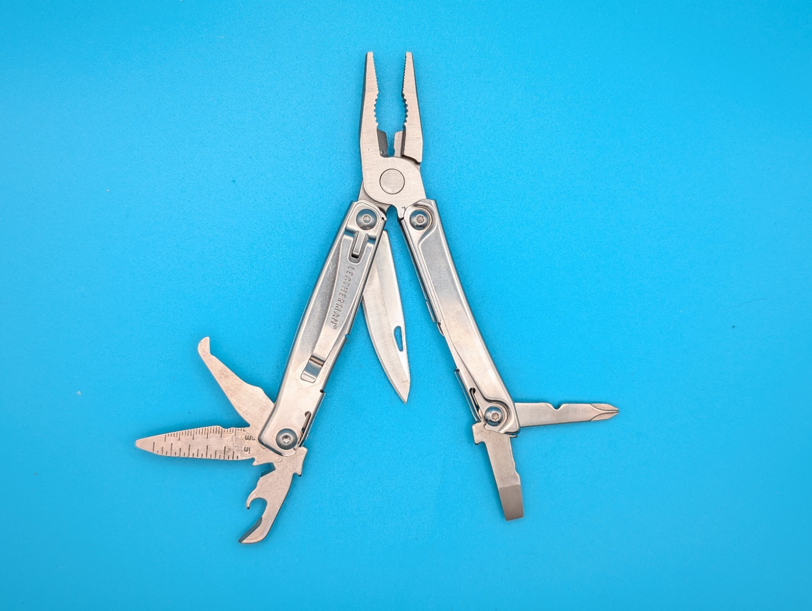 Leatherman Rev 3.8″ Multi-Tool, Stainless!