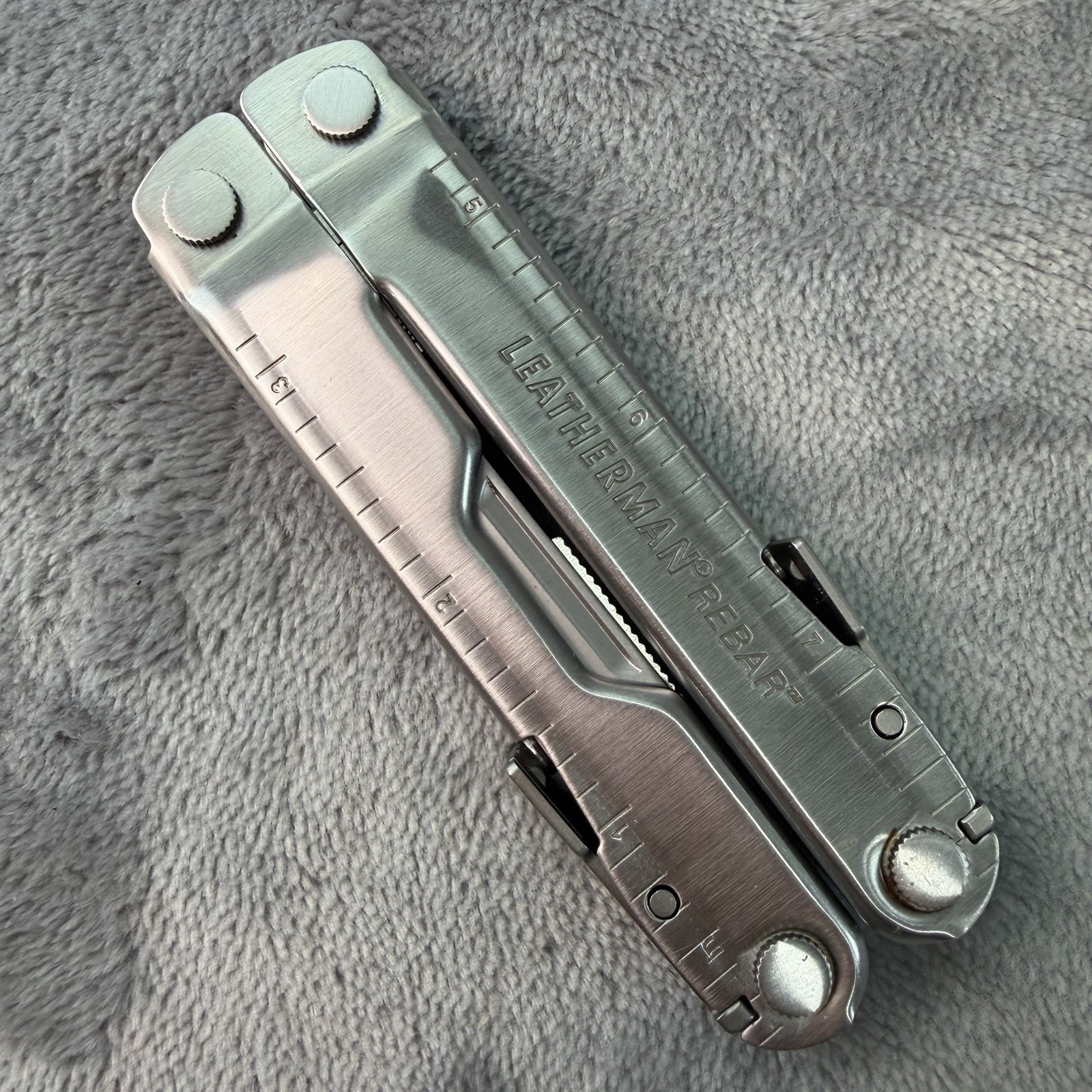 Leatherman Rebar Multi-Tool w Leather Sheath Exellent Unsued Condition B445