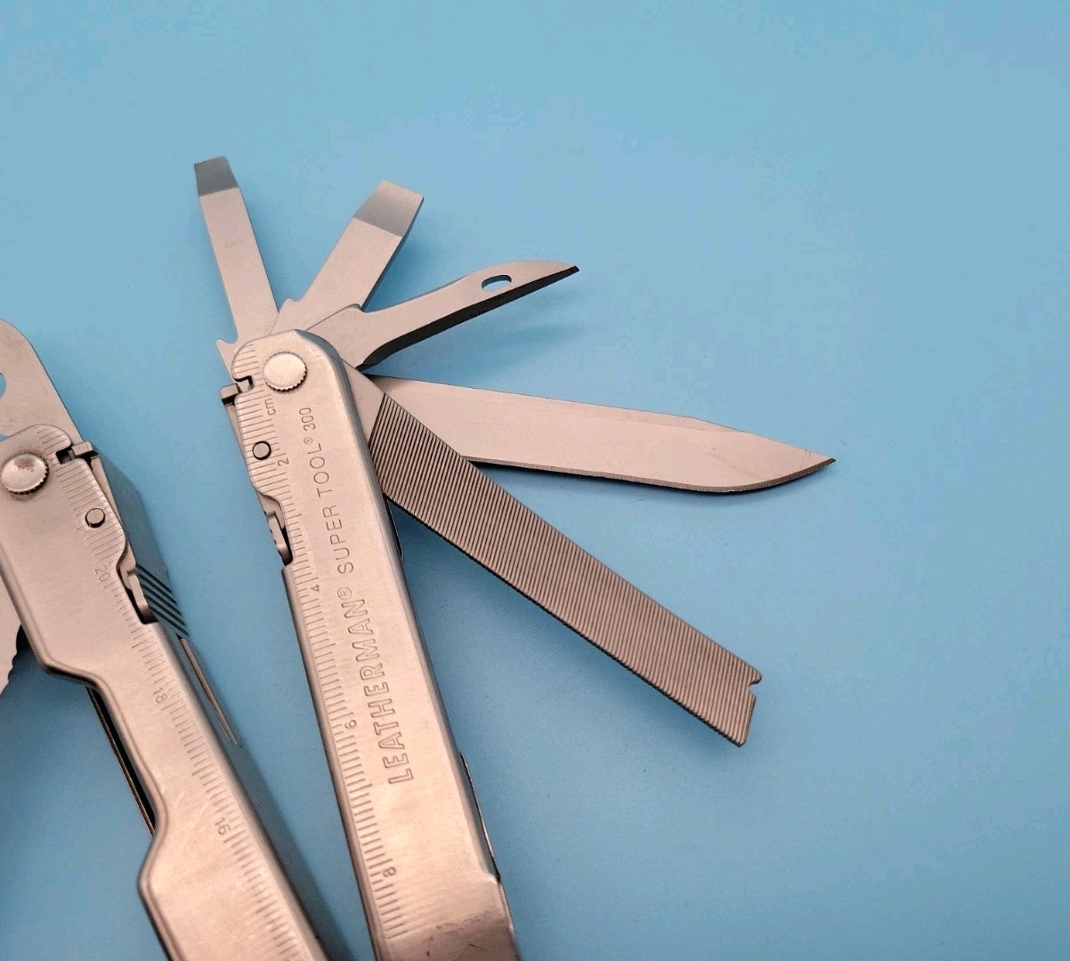 Leatherman Super Tool 300 Multi-Tool Dated 2014 – Pliers, Knife, Screwdrivers