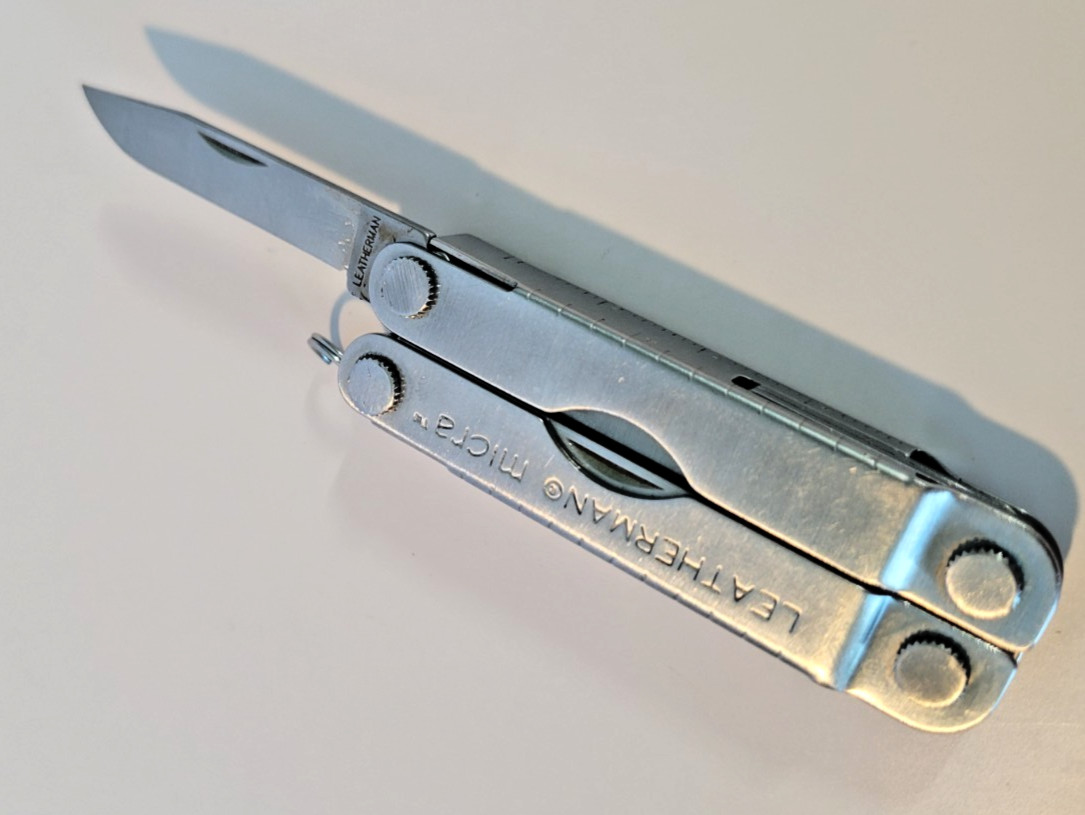 Leatherman Micra Mini Compact Keychain Multi Tool Multitool EXCELLENT