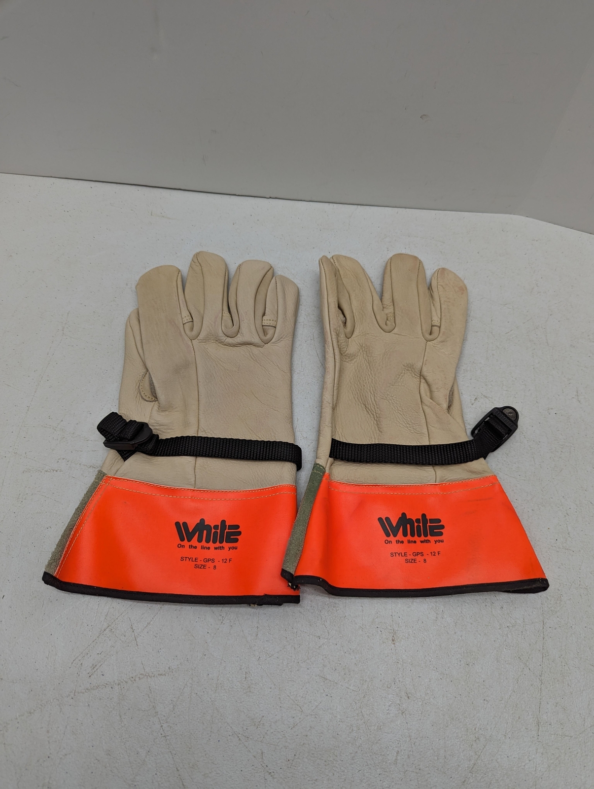 TRI-CHEM Insulated Tool Kits Tool Pliers Screwdrivers Rubber Gloves OB405-1