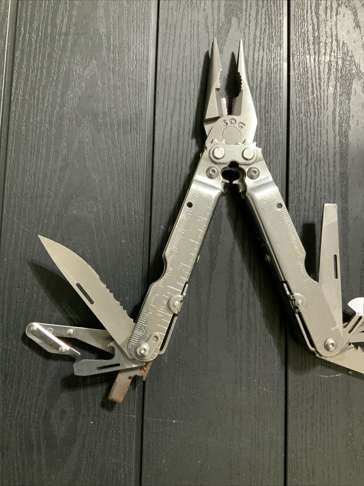 SOG PowerLock Multi tool Black – C11