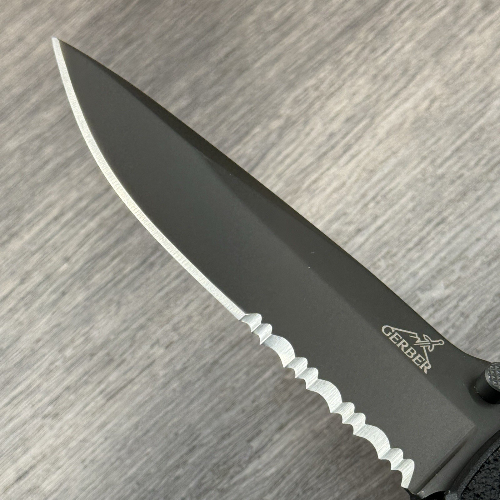Gerber Icon Large Folding Knife Textured Aluminum Handle, Classic liner lock