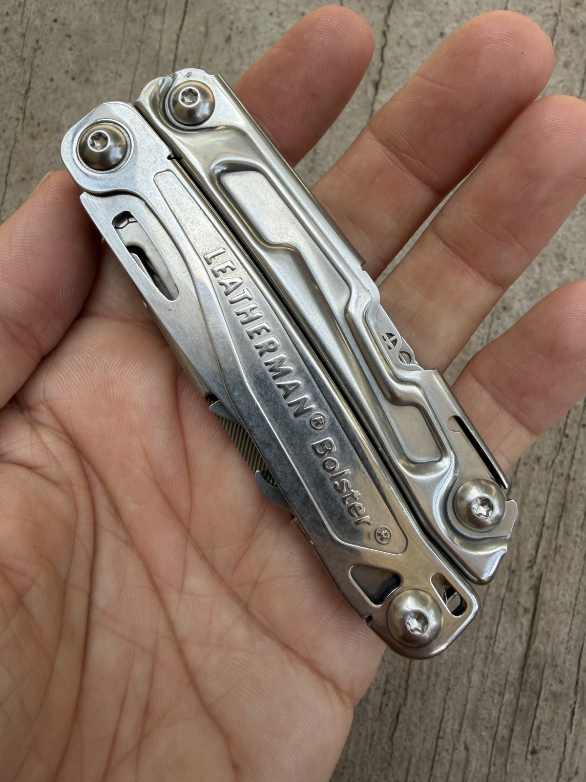 LEATHERMAN BOLSTER MULTIPURPOSE TOOL STAINLESS, 13 TOOLS, EXCELLENT!