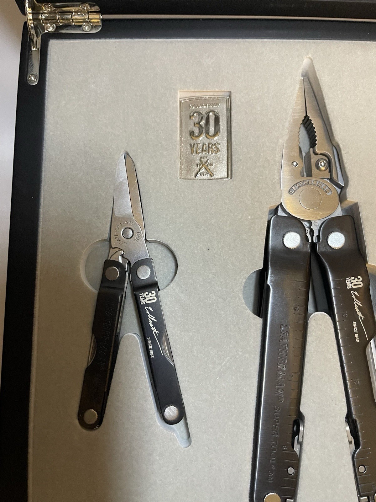 LM141 Leatherman 30th Anniversary Super Tool 300 + Micra In Display Box