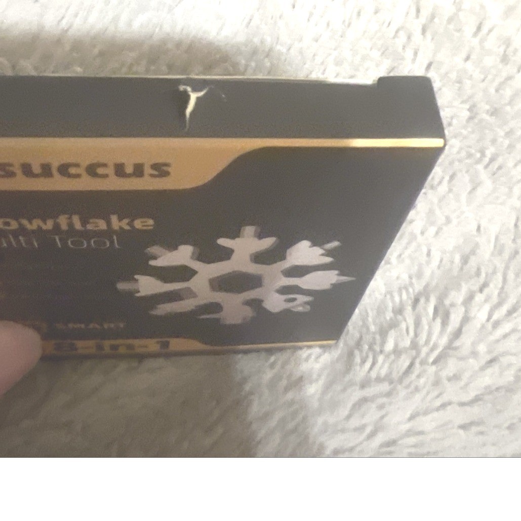 Desuccus 18-in-1 Portable Snowflake Multi Tool Stainless Steel W/Keychain