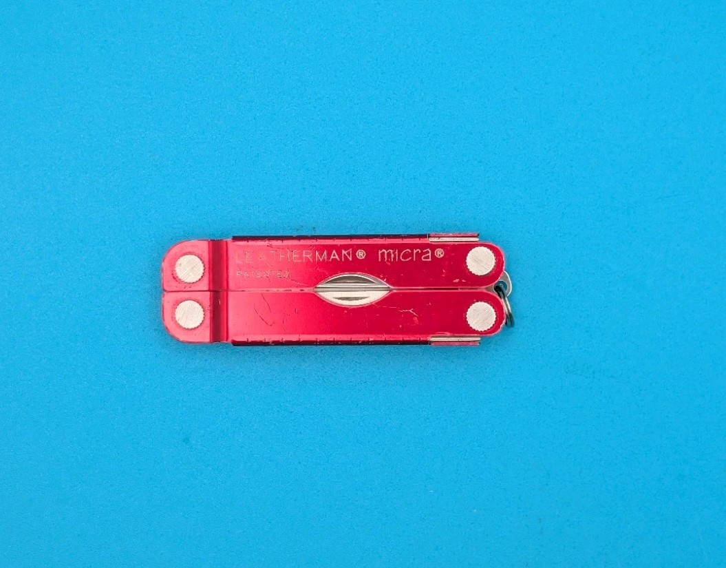 Leatherman Micra Multi-Tool, Knife, Scissors, Key Ring, Red!