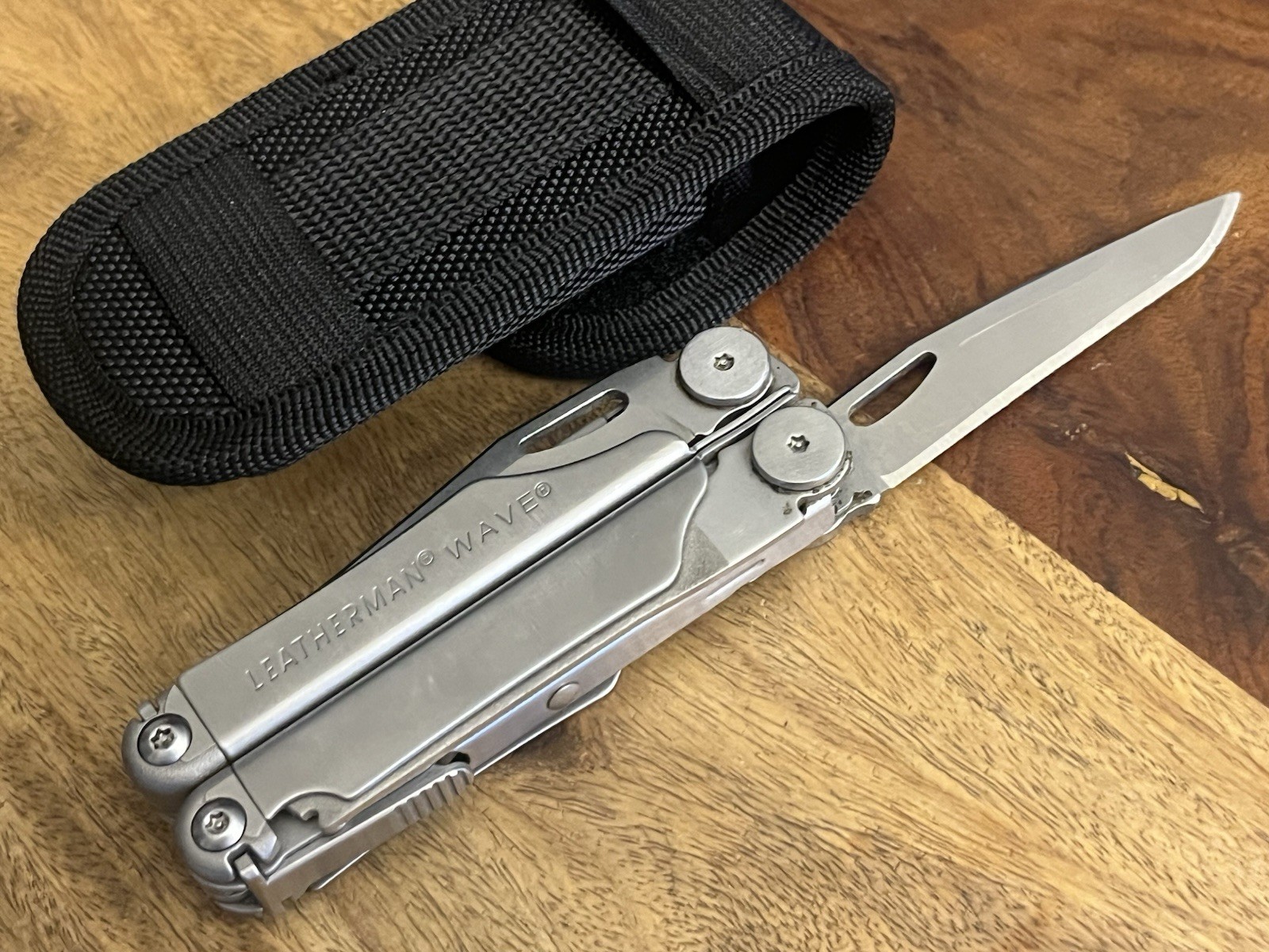 Leatherman Wave Multi-Tool Knife Great Condition!! w/New Sheath ~TASKCo