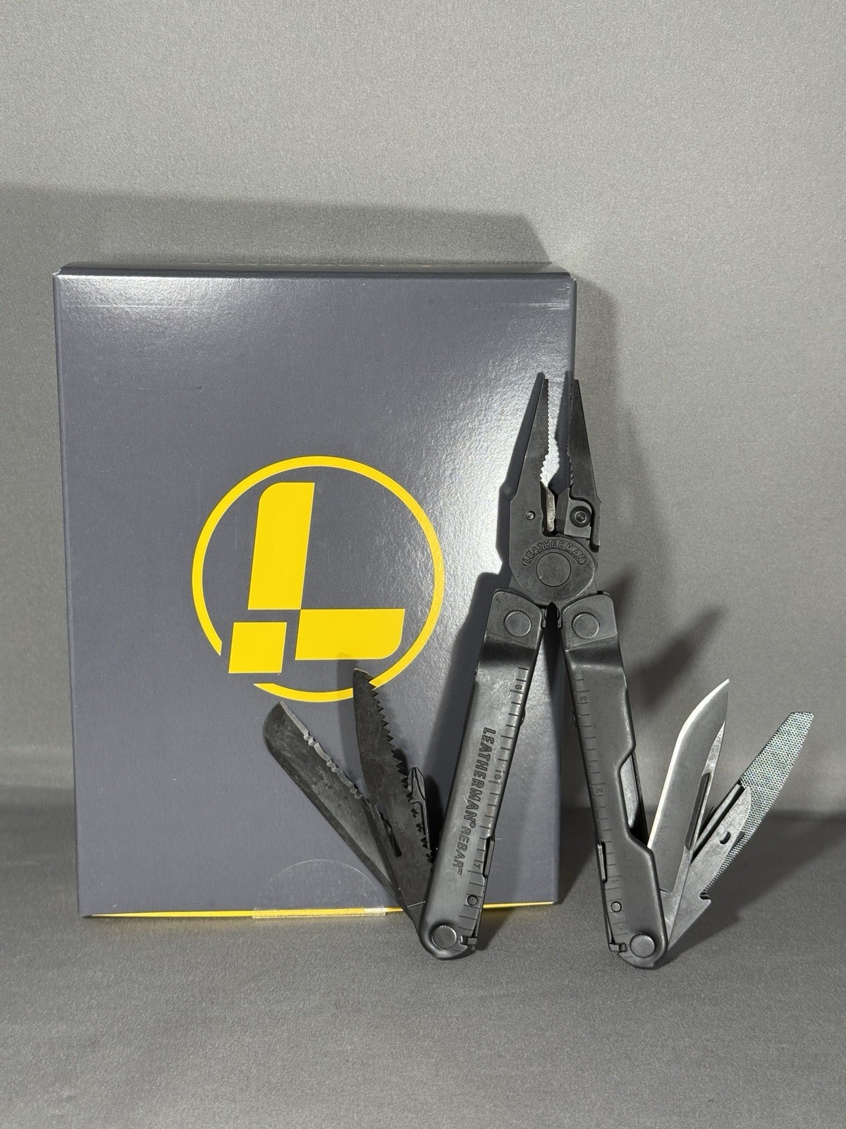 LEATHERMAN Rebar Multitool Replaceable Wire Cutters & Saw, Black