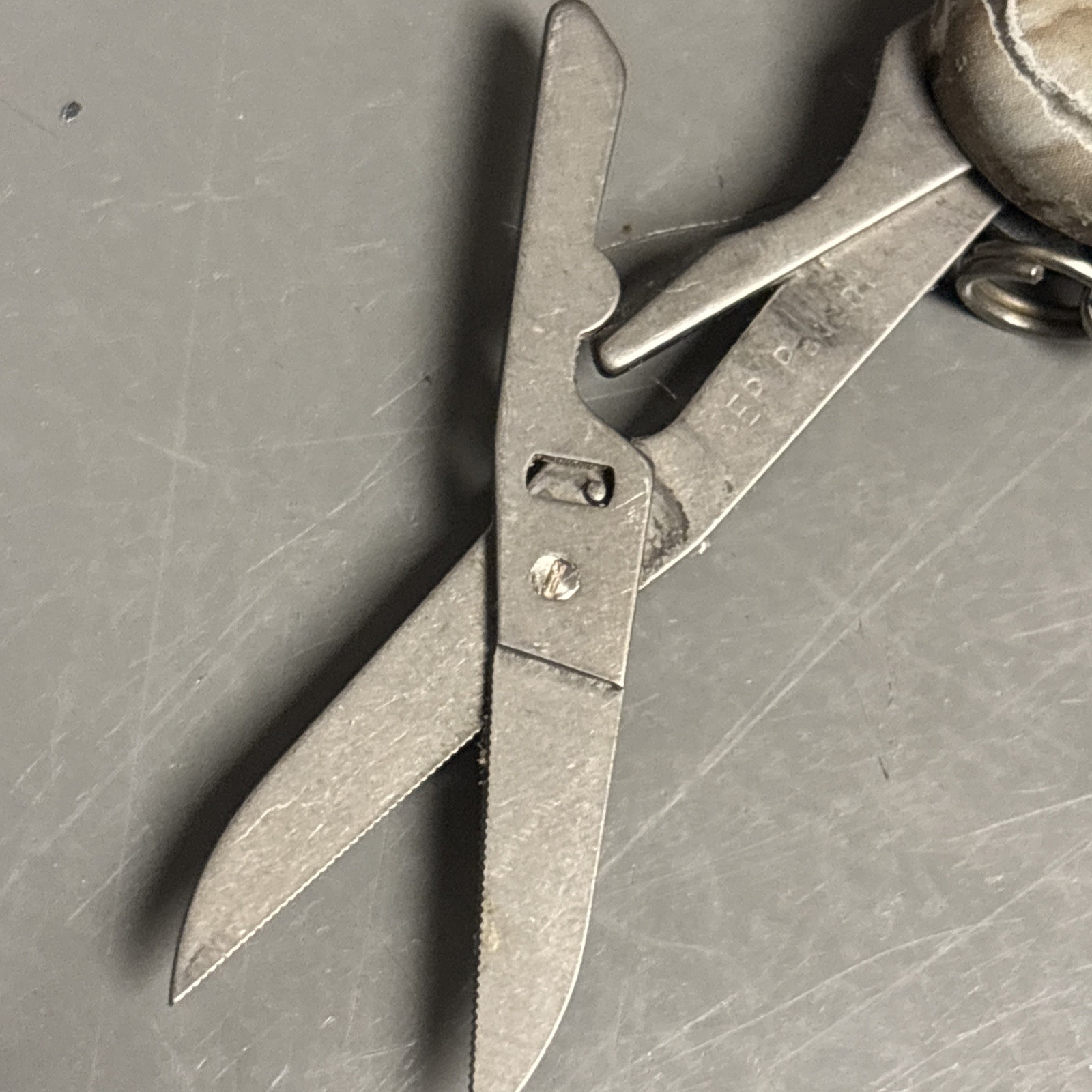 Wenger Esquire Microlite Timber Camo 65mm White LED – Very Unique!