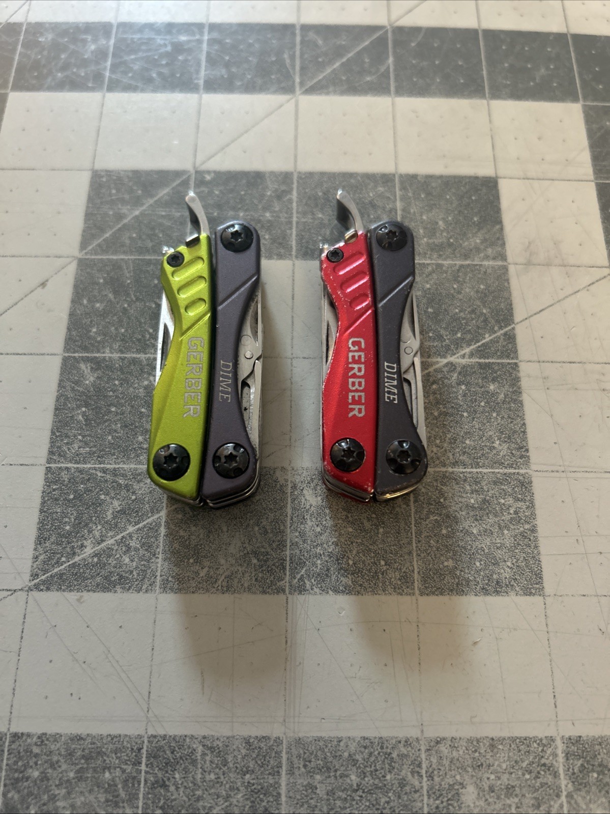 Lot Of 2 Gerber Dime Multi Tools Red/green (A)