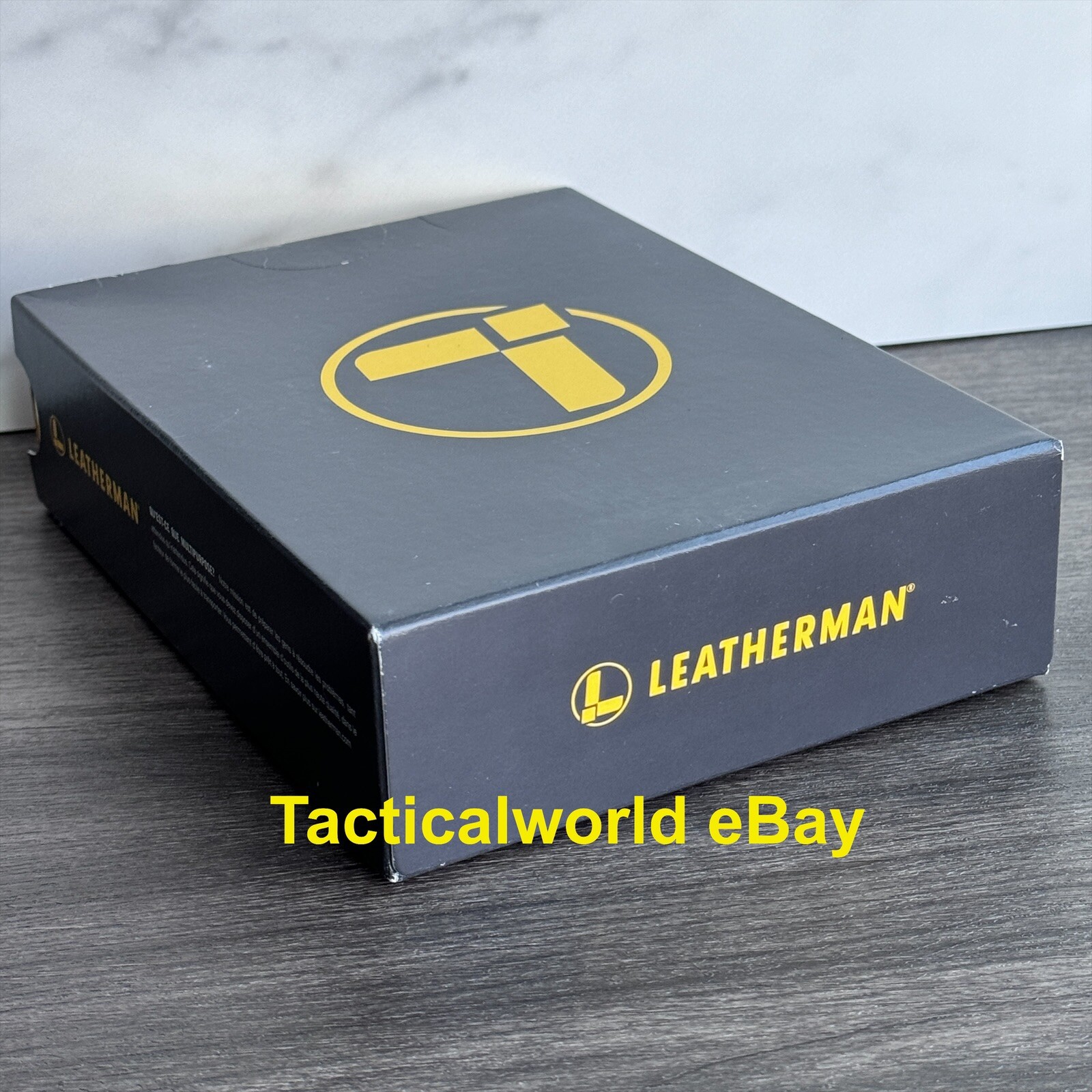 Leatherman Crunch multitool, 100% leather sheath. Made in USA