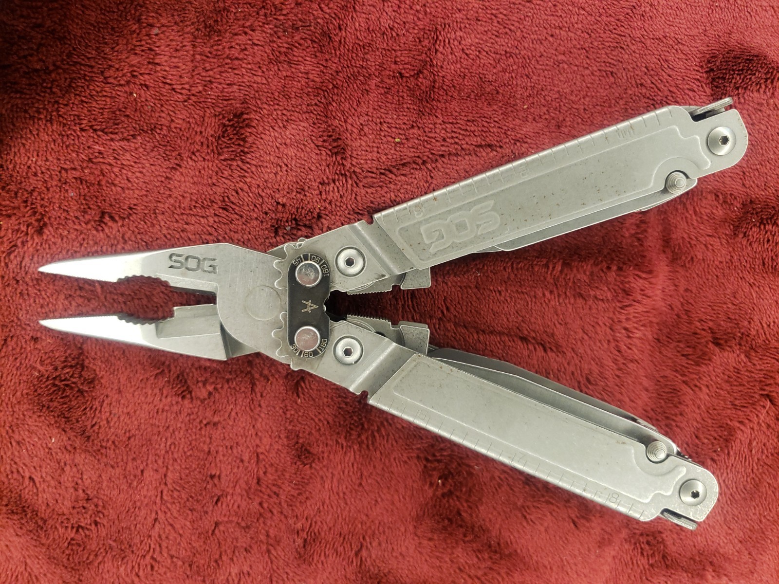 PowerAccess Assist MT – Stonewash Multi tool Stainless with Bit set and Sheath