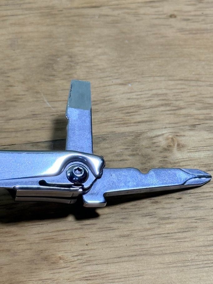 Leatherman Rev Stainless Steel Multi-Tool Pocket Clip Pliers Knife EDC Tool Used
